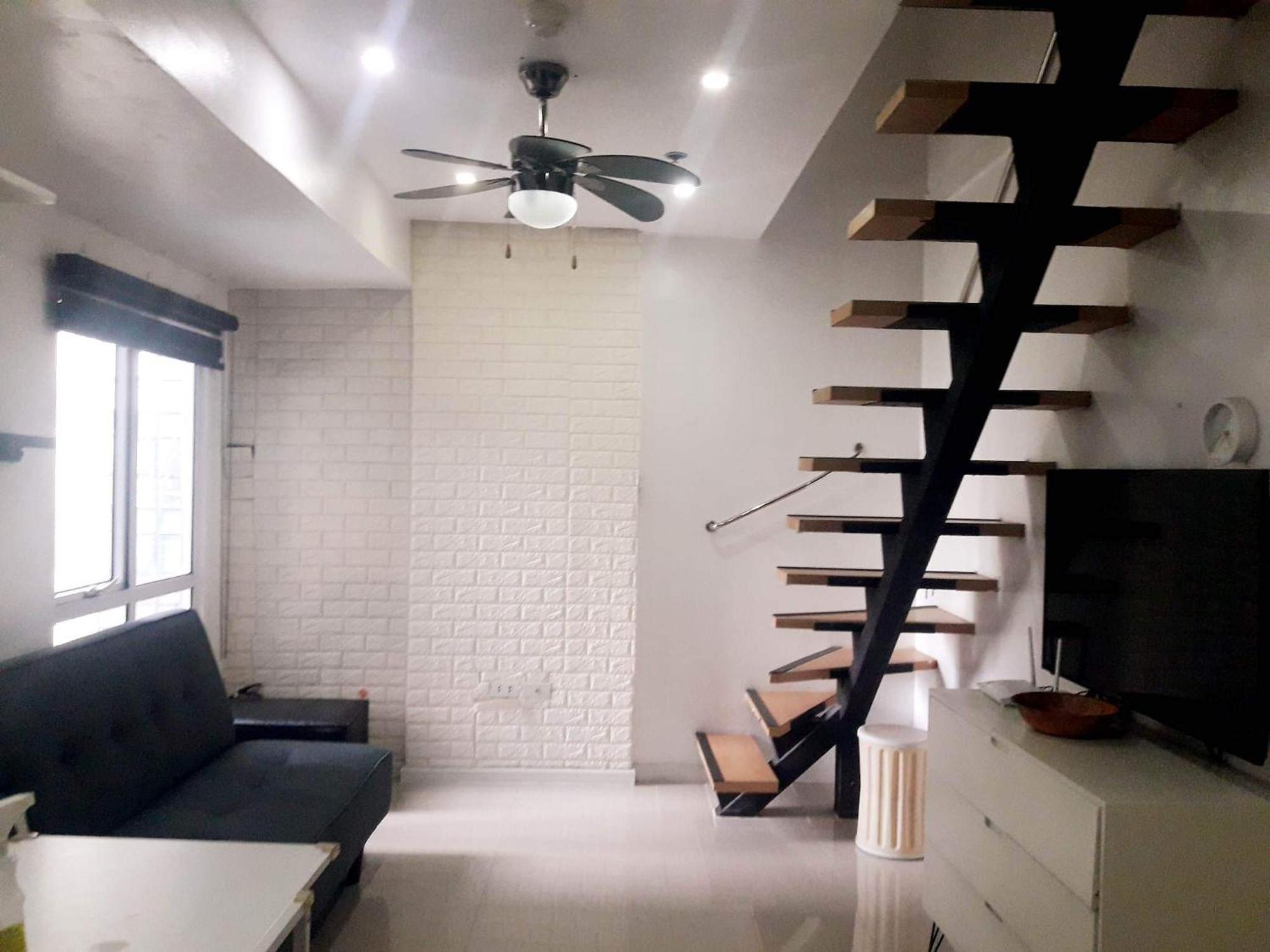 2 Bedrooms Units Forbes Area 5Th Avenue Bgc Center 马尼拉 外观 照片