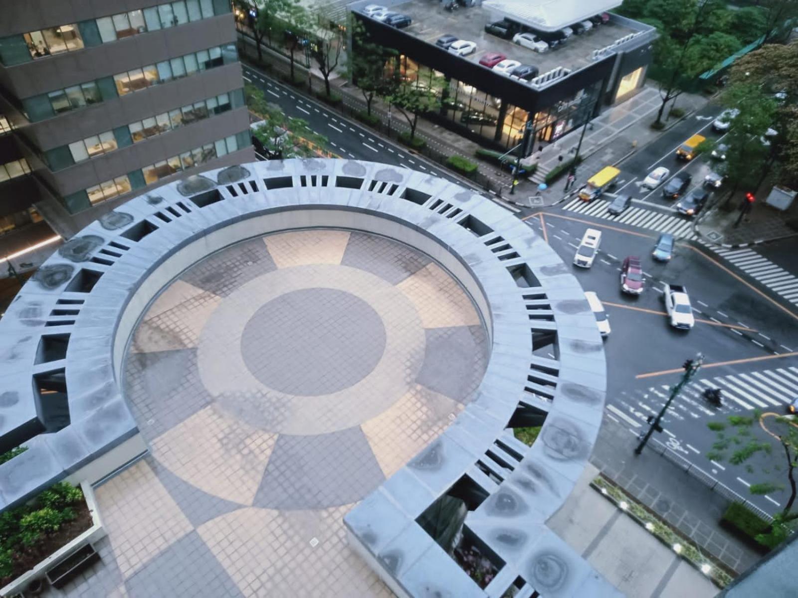 2 Bedrooms Units Forbes Area 5Th Avenue Bgc Center 马尼拉 外观 照片