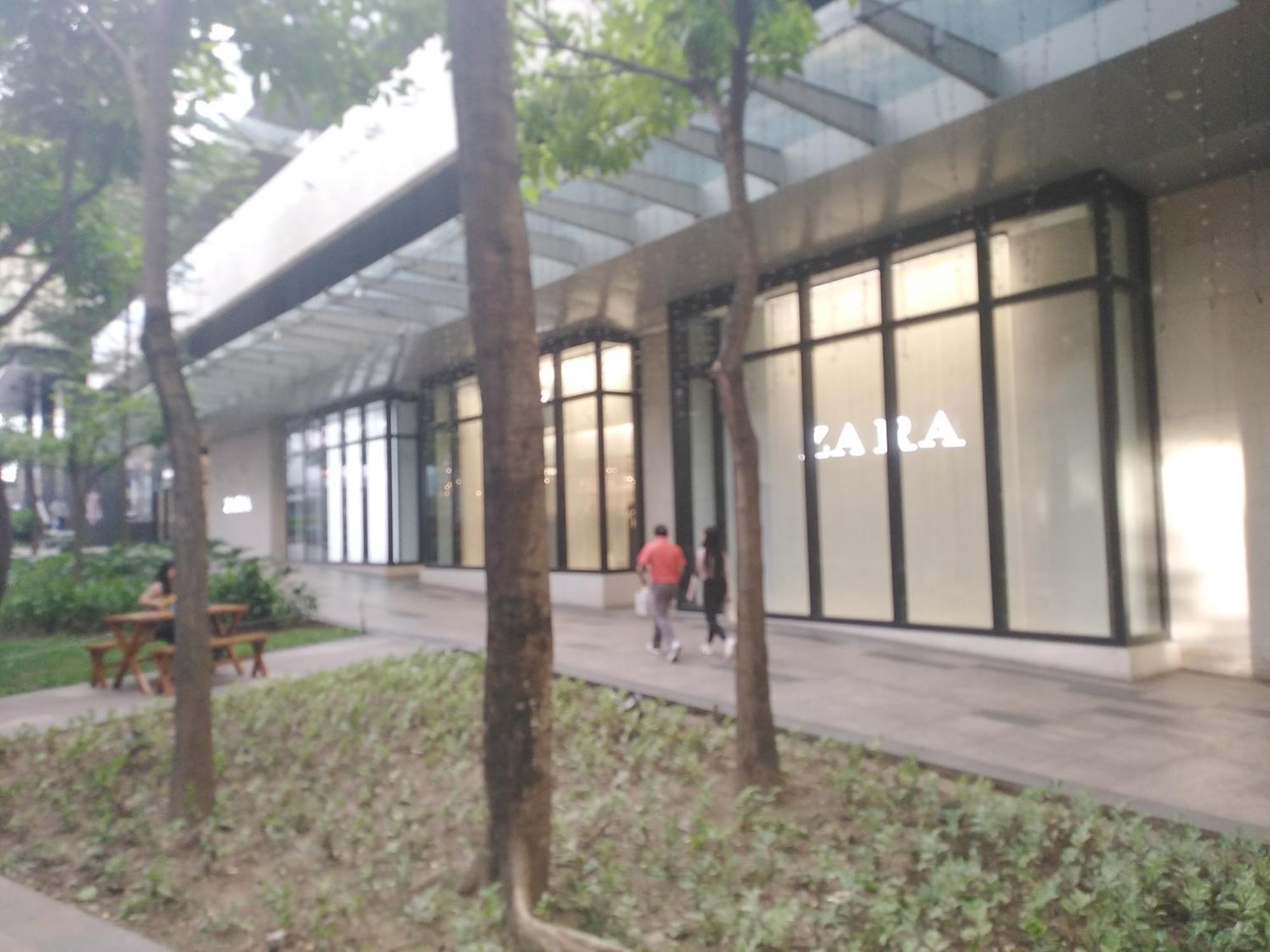 2 Bedrooms Units Forbes Area 5Th Avenue Bgc Center 马尼拉 外观 照片