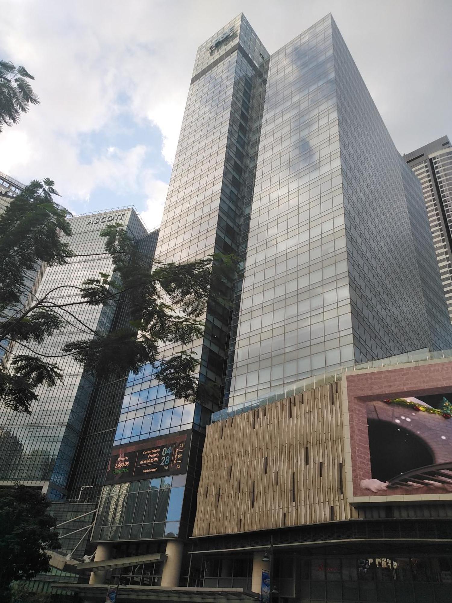 2 Bedrooms Units Forbes Area 5Th Avenue Bgc Center 马尼拉 外观 照片