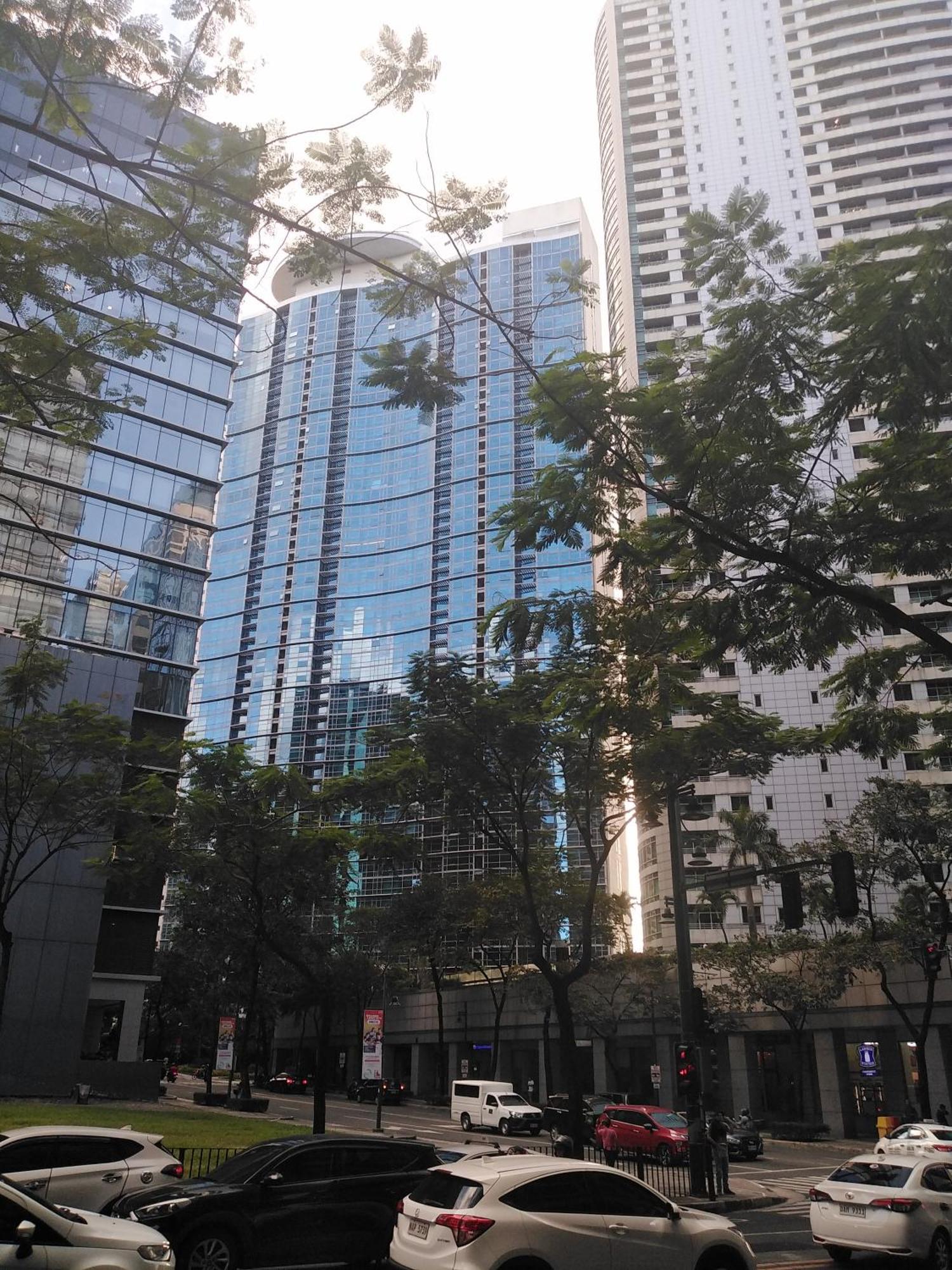 2 Bedrooms Units Forbes Area 5Th Avenue Bgc Center 马尼拉 外观 照片